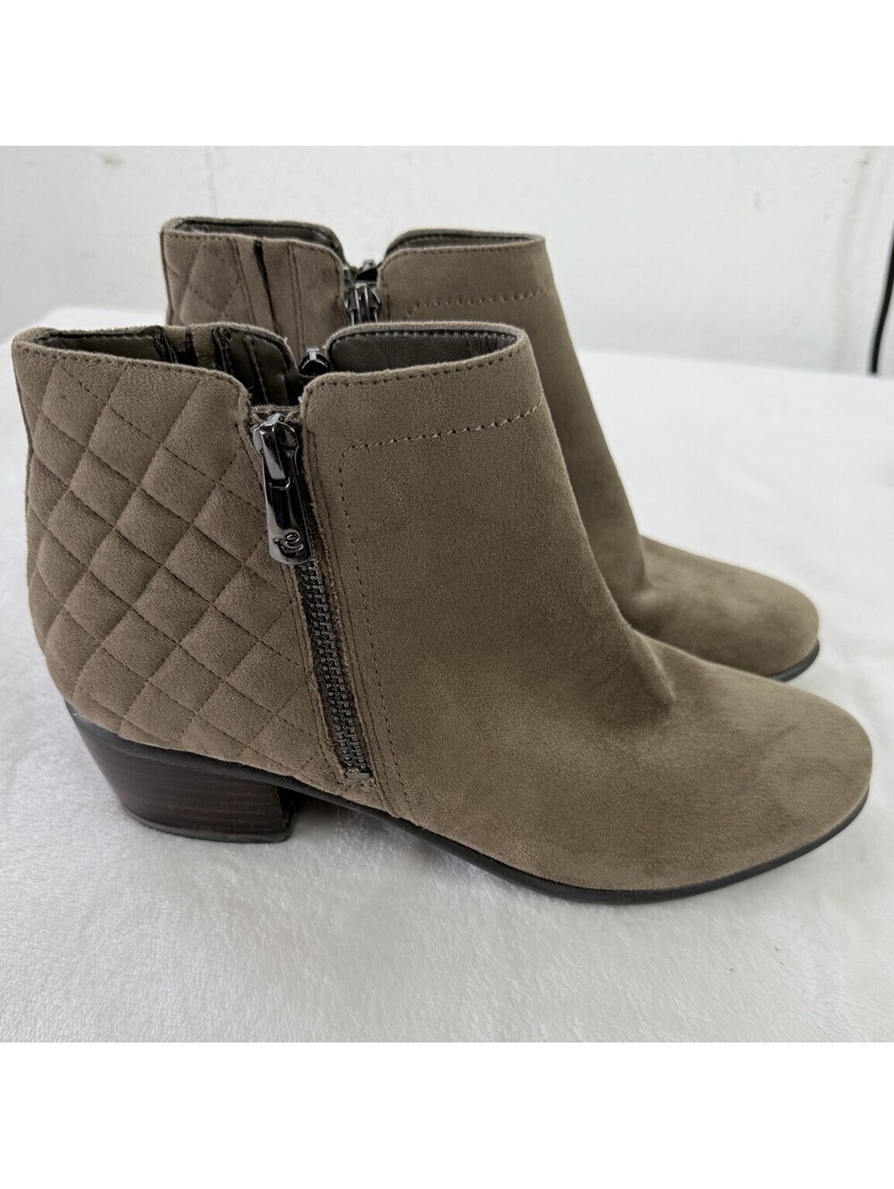 Easy Spirit Shoes 8.5 Womens Booties Faux Suede Side Zip Beige